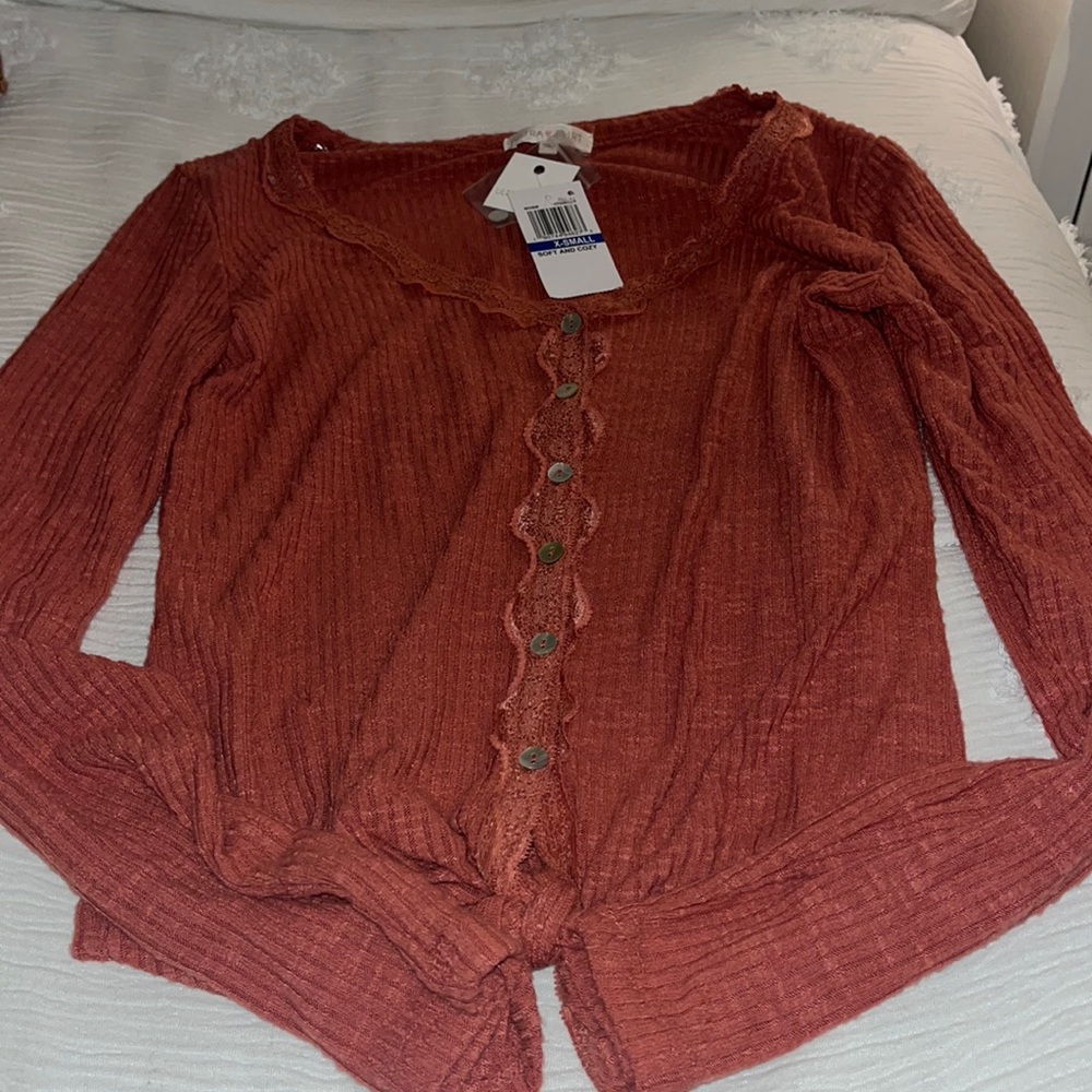 Long sleeve top